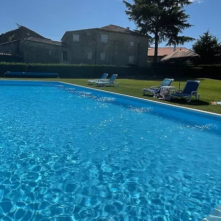 Spacious House In With Pool And Terrace