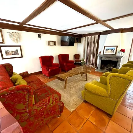 Spacious House In With Pool And Terrace ソルテーリャ
